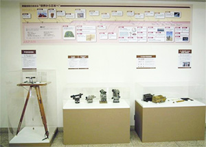 測量機器の展示
								